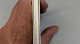 Fair
													Apple iPhone 6 - Verizon, Gold, 64 GB, A1549, photo 3 of 6