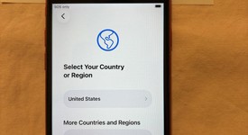 Mint
													Apple iPhone SE 2nd Gen 2020 - Unlocked, Red, 128 GB, A2275, photo 4 of 14