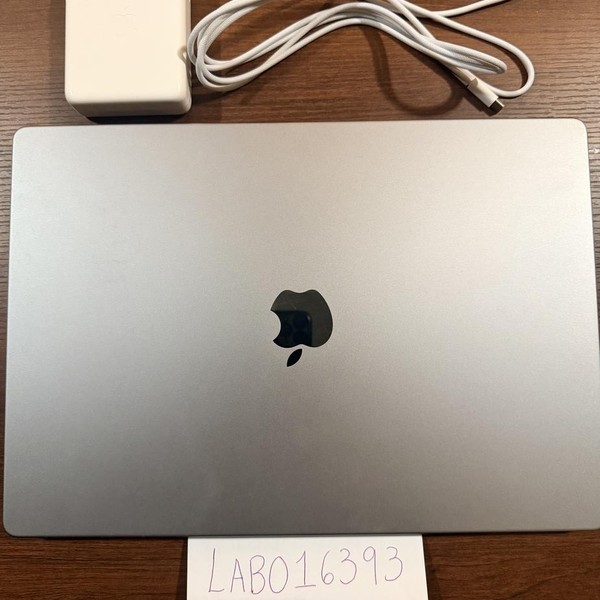 MacBook Pro 2021 - 16 inch - 512 GB, Gray, 16 GB, Apple M1 Pro 10-core