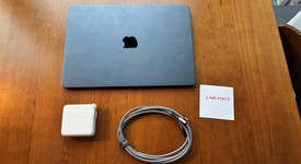 Fair
													MacBook Air 2022 - 13" - Apple M2, Midnight, 256 GB, 8 GB, photo 1 of 13