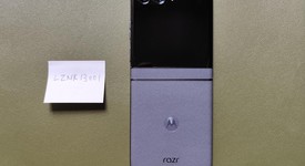 Mint
													Motorola Razr (2024) - Unlocked, Gray, 256 GB, 8 GB, photo 4 of 6