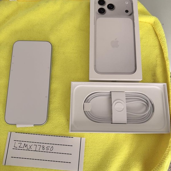 Apple iPhone 17 Pro Max - Unlocked, 256 GB, Silver, A3257