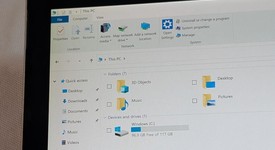 Good
													Microsoft Surface Pro 4 - 12.3 Inch - Wi-Fi, Silver, 128 GB, 4 GB, photo 4 of 6