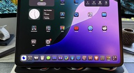 Mint
													Apple iPad Pro 13" (M4) 2024 - Unlocked, Black, 256 GB, 8 GB, A2926, Standard Glass, photo 1 of 7