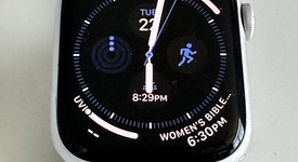 Good
													Apple Watch Series 8 45mm - Silver, A2771 - GPS, Aluminum, photo 3 of 13