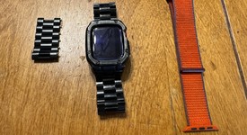 Good
													Apple Watch Series 9 41mm - Unlocked, Red, A2982 - Cellular, Aluminum, photo 2 of 7