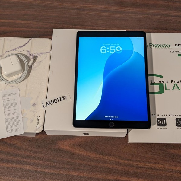 Apple iPad Air 3rd Gen - Wi-Fi, Gray, 64 GB