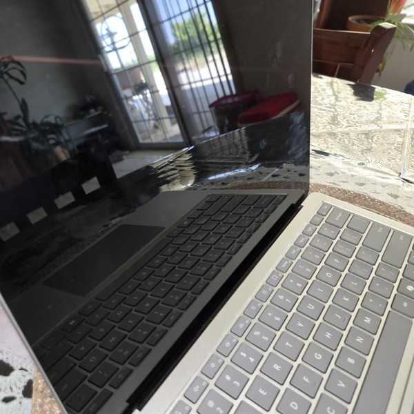 Microsoft Surface Laptop 7 - 256 GB, Platinum, 16 GB, Snapdragon X Plus, 13.8 inch