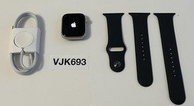 Mint
													Apple Watch Series 7 45mm - Unlocked, Starlight, A2477 - Cellular, Aluminum, photo 1 of 6