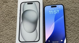 Mint
													Apple iPhone 15 - Boost, Black, 128 GB, A2846, photo 2 of 9