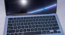 Good
													MacBook Air 2022 - 13" - Apple M2, Silver, 256 GB, 8 GB, photo 1 of 9