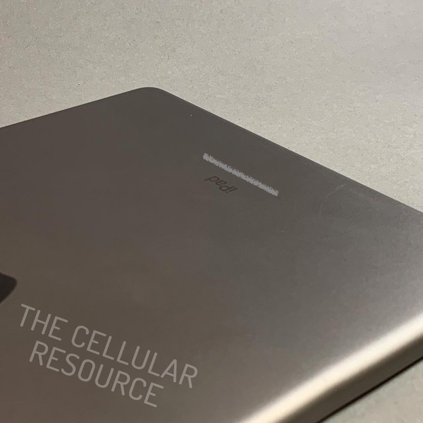 Apple iPad 5th Gen - Unlocked, 128 GB, Gray, A1823