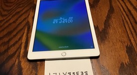 Mint
													Apple iPad 5th Gen - Wi-Fi, Silver, 128 GB, A1822, photo 3 of 13