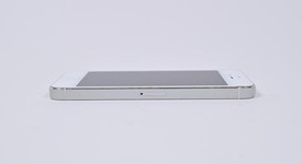 Good
													Apple iPhone 5 - Unlocked, White, 16 GB, A1428, photo 5 of 8