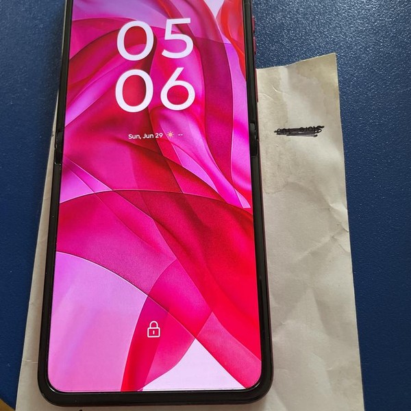 Motorola Razr Plus (2024) - Unlocked, Pink, 256 GB, 12 GB