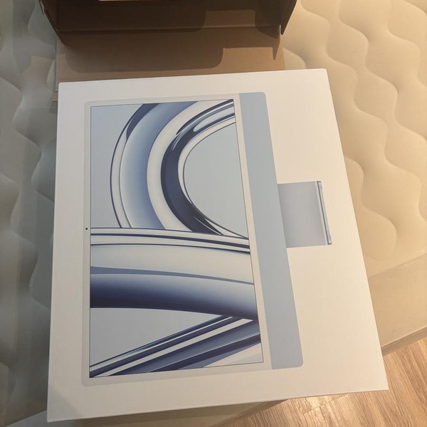 iMac 2023 24 inch - 256 GB, Blue, 8 GB, Apple M3, WiFi Only, 8-core GPU