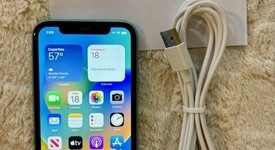 Good
													Apple iPhone 11 - AT&T, Green, 64 GB, A2111, photo 1 of 3