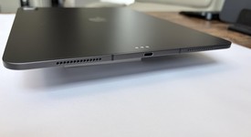 Mint
													Apple iPad Pro 13" (M4) 2024 - Unlocked, Black, 1 TB, 16 GB, A2926, Nano-texture Glass, photo 4 of 21