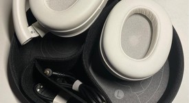 Used
													Sony ULT Wireless Headphones - White, photo 2 of 4