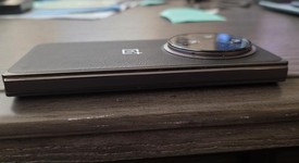 Mint
													OnePlus Open - Unlocked, Black, 512 GB, 16 GB, photo 3 of 10