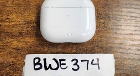 Used
													Apple AirPods 3rd Gen - MagSafe Case, photo 2 of 5