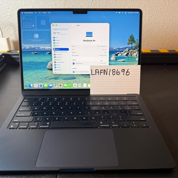 MacBook Air 2022 (M2) - 13 inch - 256 GB, Midnight, 8 GB, Apple M2