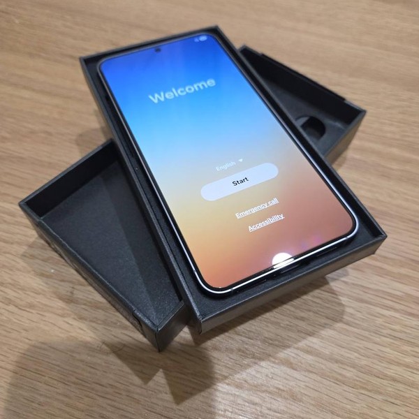 Samsung Galaxy S25 - Unlocked, 256 GB, Silver Shadow, 12 GB, SM-S931U1