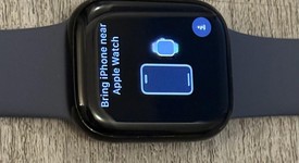 Good
													Apple Watch Series 10 42mm - Unlocked, Black, A3001 - Cellular, Aluminum, photo 3 of 8