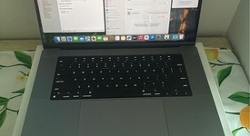 Mint
													MacBook Pro 2021 - 16" - Apple M1 Max, Gray, 1 TB, 64 GB, photo 1 of 11