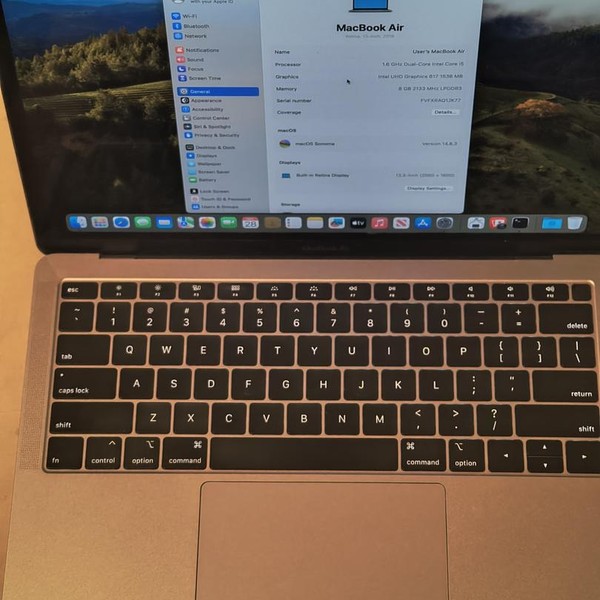 MacBook Air 2018 - 13 inch - 128 GB, Gray, 8 GB, Intel Core i5