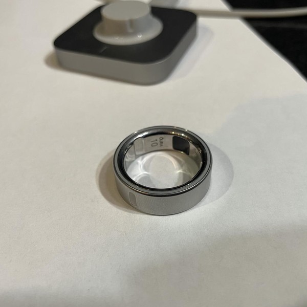 Oura Ring Gen 4 - Brushed Silver, Size 10