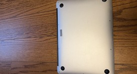 Good
													MacBook Air 2017 - 13" - I5, Silver, 128 GB, 8 GB, photo 4 of 9