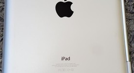 Good
													Apple iPad 4 - Verizon, Black, 16 GB, A1460, photo 5 of 10