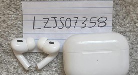 Used
													Apple AirPods Pro 2nd Gen - Lightning, photo 1 of 4