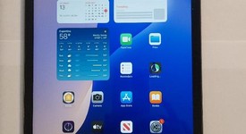 Good
													Apple iPad 9th Gen - Unlocked, Gray, 64 GB, A2603, photo 4 of 4