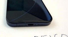 Good
													Apple iPhone 15 Pro - Unlocked, Blue, 128 GB, A2848, photo 4 of 12