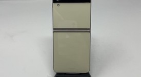 Good
													Samsung Galaxy Z Flip3 5G - AT&T, Cream, 128 GB, 8 GB, SM-F711U, photo 2 of 6