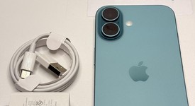 Good
													Apple iPhone 16 - Unlocked, Teal, 128 GB, A3081, photo 4 of 4