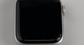 Good
													Apple Watch Series 5 40mm - Silver, A2092 - GPS, Aluminum, photo 2 of 7