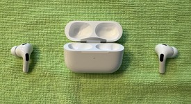 Used
													Apple AirPods Pro 2nd Gen - USB-C, photo 4 of 13
