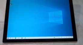 Good
													Microsoft Surface Pro 4 - 12.3 Inch - Wi-Fi, Silver, 128 GB, 4 GB, photo 2 of 6