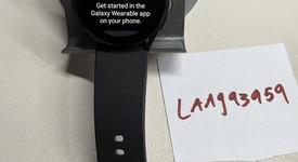 Mint
													Samsung Galaxy Watch4 - Unlocked, Black, 40mm, photo 6 of 6