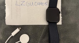Mint
													Apple Watch Series 10 46mm - Unlocked, Black, A3003 - Cellular, Aluminum, photo 3 of 5