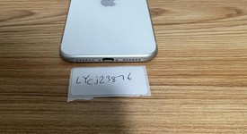 Fair
													Apple iPhone 11 - AT&T, White, 64 GB, A2111, photo 2 of 7