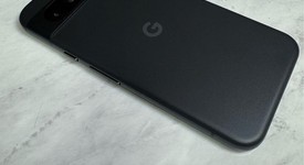 Mint
													Google Pixel 8a - Unlocked, Obsidian, 128 GB, 8 GB, GKV4X, Sub-6 5G, photo 3 of 7