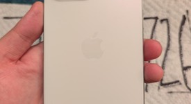 Mint
													Apple iPhone 16 Pro Max - Unlocked, White, 256 GB, A3084, photo 4 of 9