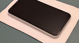 Mint
													Apple iPhone Xr - Unlocked, White, 64 GB, A1984, photo 3 of 8