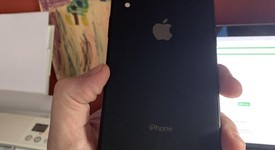 Good
													Apple iPhone Xr - Unlocked, Black, 64 GB, A1984, photo 2 of 7