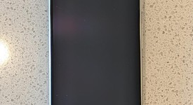 Mint
													Google Pixel 9 - Unlocked, Porcelain, 128 GB, 12 GB, G2YBB, photo 4 of 11