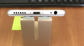 Good
													Apple iPhone 6 - AT&T, Silver, 16 GB, A1549, photo 5 of 7